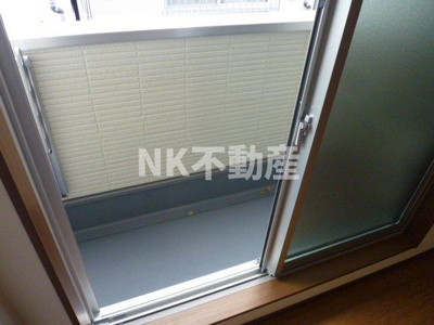 【バルコニー】 | デュラ・カーサラパン（若江岩田賃貸） | バルコニーからの眺めを楽しみながら食事をしませんか