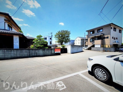 【駐車場】 | メゾンSHIMIZU | 駐車場があります