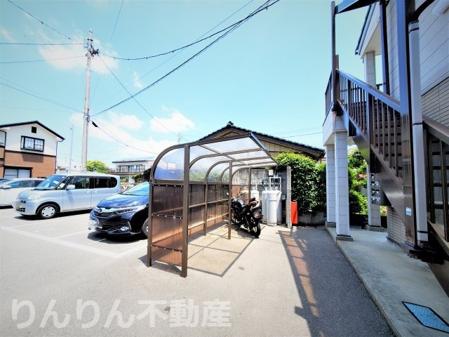 【その他共用部分】 | メゾンSHIMIZU | 駐車スペースもあります