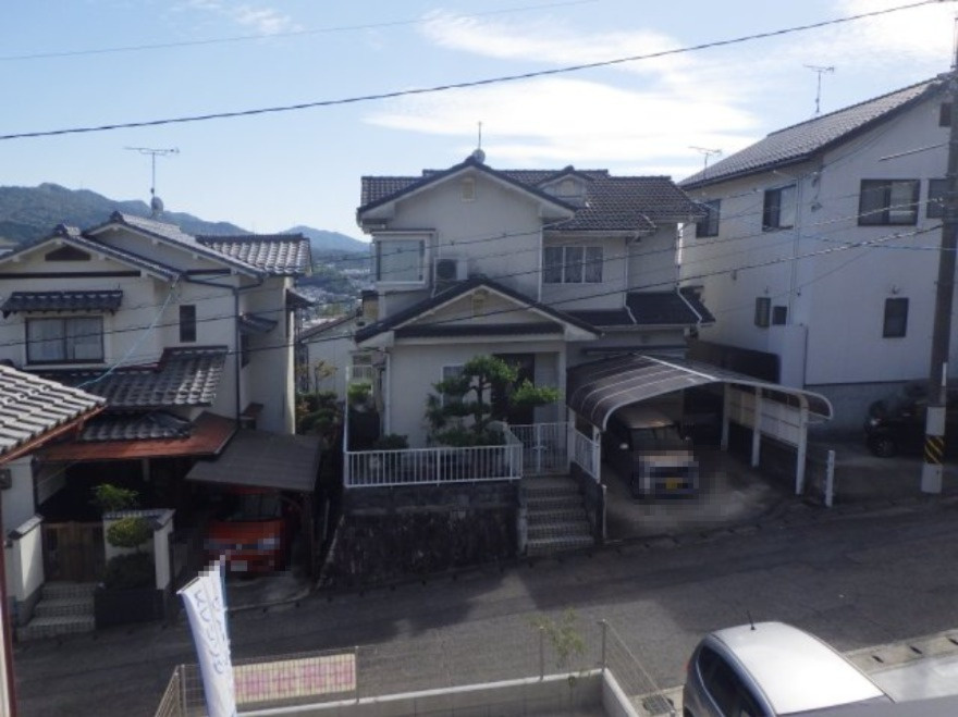   新築戸建　　伴東１丁目 の前面道路含む現地写真