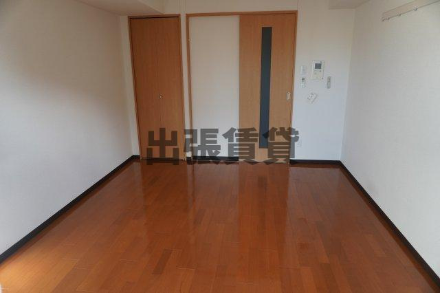 仲介手数料0！！アーバンフラッツ伏見の居間・リビング