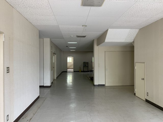 安井宿（工場・倉庫）のエントランス