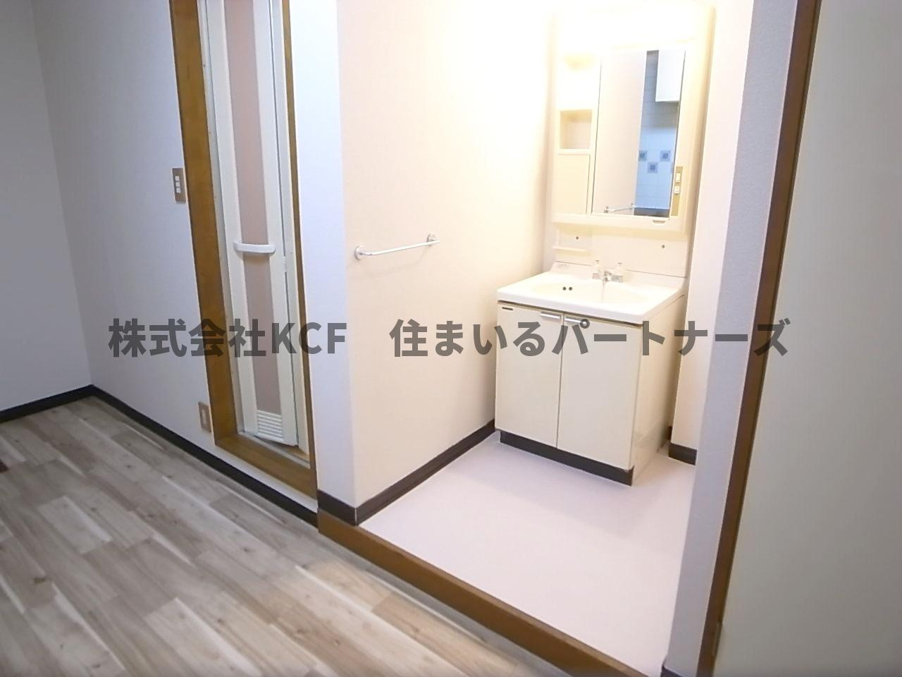 久留米市本町のハイツの独立洗面台|使いやすい独立洗面台です