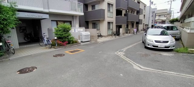 グランデール京橋の周辺|周辺道路です。