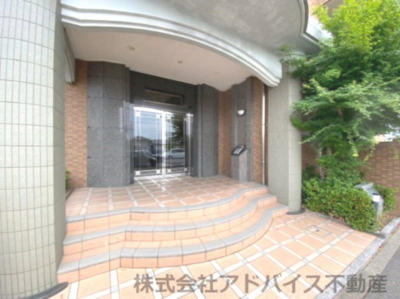 シルクローランのエントランス