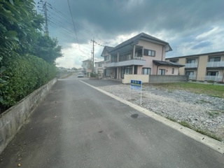 【前面道路含む現地写真】 | ～常総市豊岡町売地～231.42㎡(70.00坪)　700万円