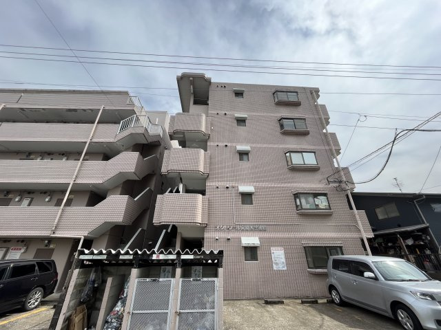 オクトワール宮崎西弐番館の外観