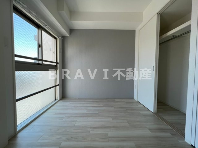 セレニテ天満橋アリア　BRAVI不動産の寝室|【セレニテ天満橋アリア】落ち着いた色調の寝室です