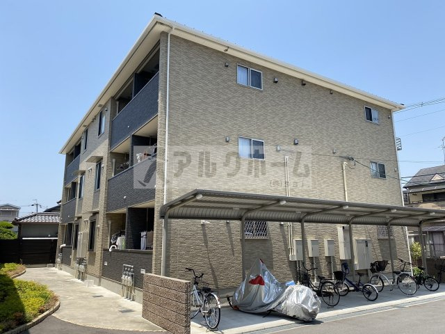 ソレイユコートの外観