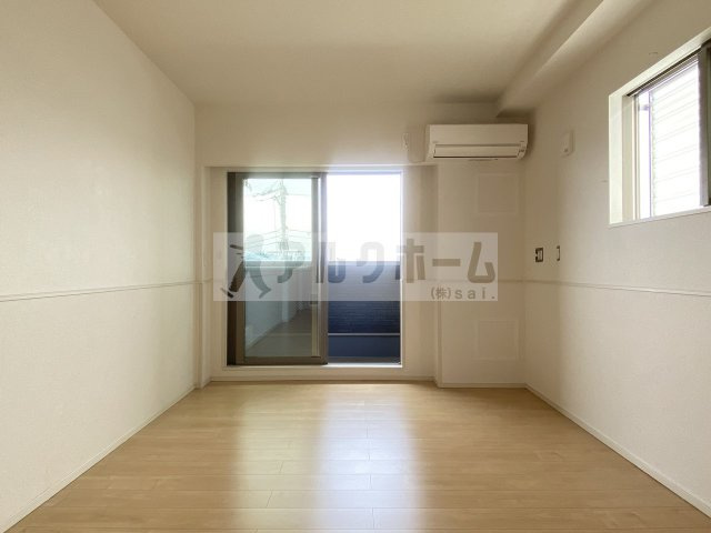 ソレイユコートの居間・リビング