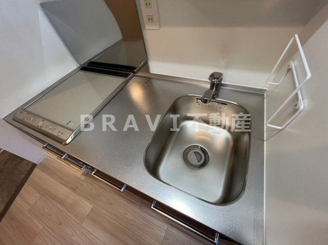 セレニテ天満橋アリア　BRAVI不動産のキッチン|【セレニテ天満橋アリア】お料理しやすいキッチンです