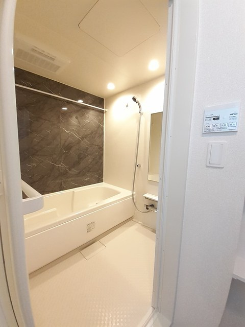 モンマルトルの浴室