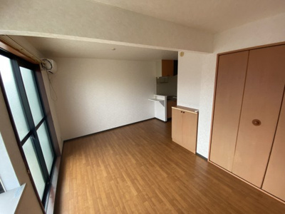 【居間・リビング】 | グリーンリーフ5番館 | ゆったり過ごせるリビングです