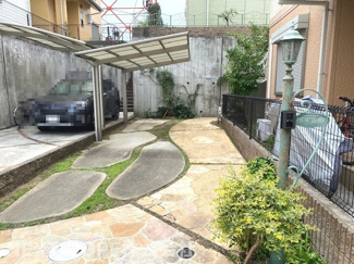 【駐車場】 | カーポート付きです♪