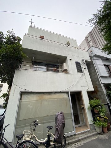 竜泉３丁目店舗付２世帯住宅の外観