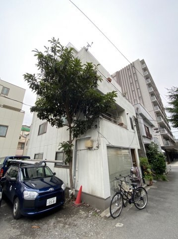 竜泉３丁目店舗付２世帯住宅の外観