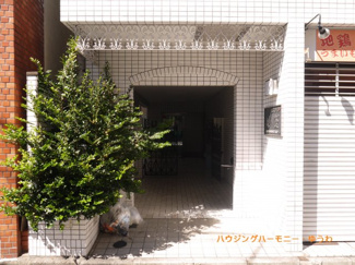 【エントランス】