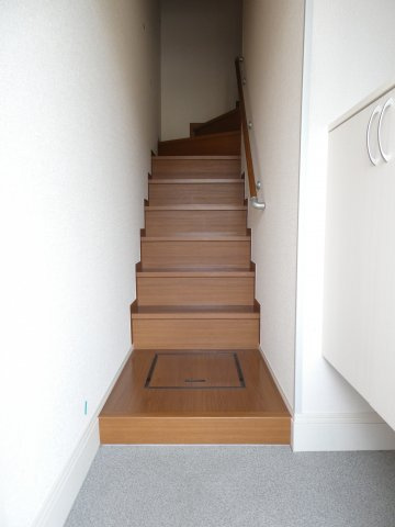 ノーベルのその他|階段