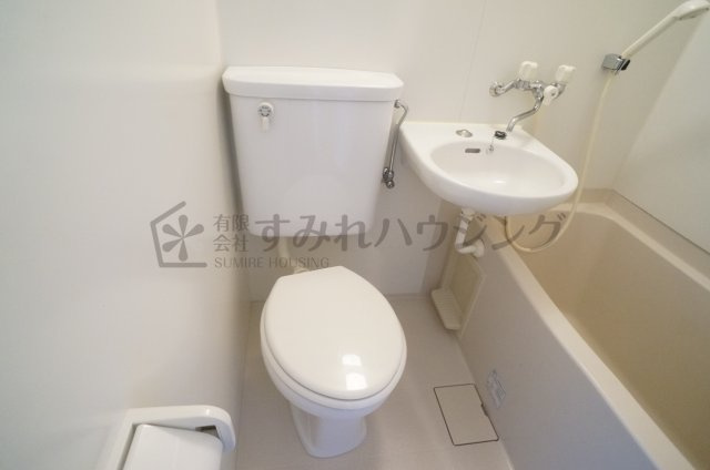ロイヤル伊丹のトイレ