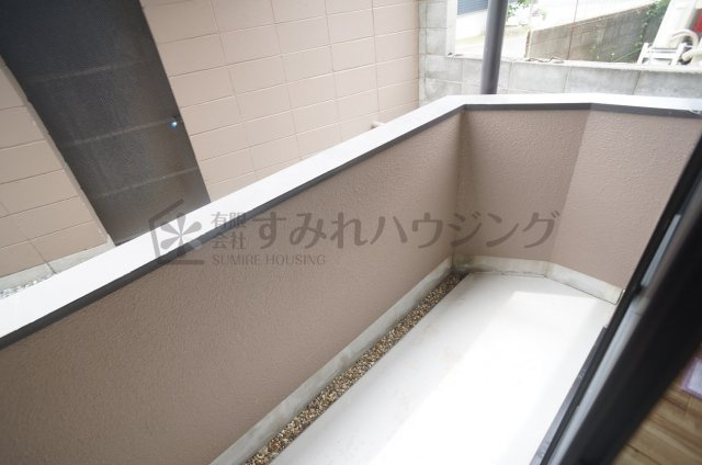 ロイヤル伊丹のバルコニー