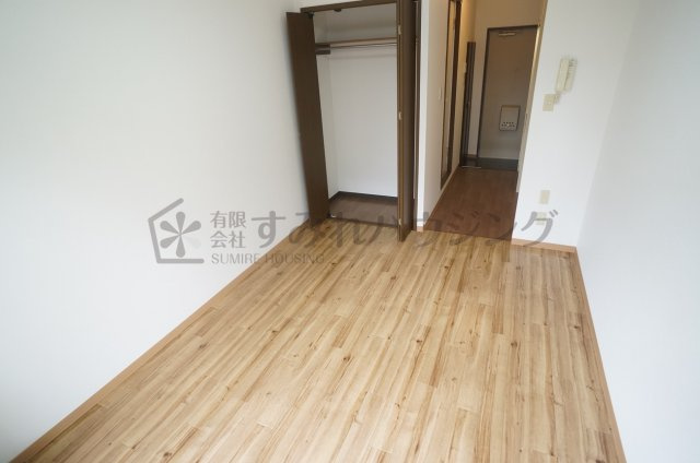 ロイヤル伊丹の寝室