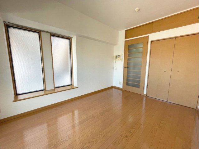 【洋室】 | アクタス博多駅東 | 使い勝手のいい洋室です