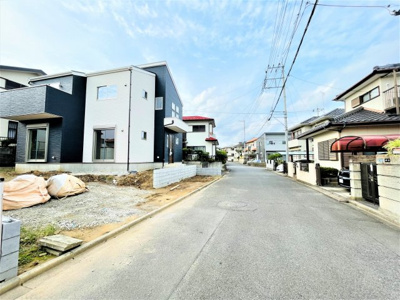 【前面道路含む現地写真】 | ケイアイリッカ土浦市永国東町３期（全１棟） | 実際に現地で周辺環境や街並み、近隣のスーパーや通学路の安全性、病院、公園・・・など生活のイメージをご確認ください！