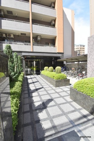 第21関根マンション　仲介手数料無料のエントランス