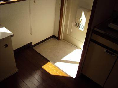 ヌヴェールハイツの玄関