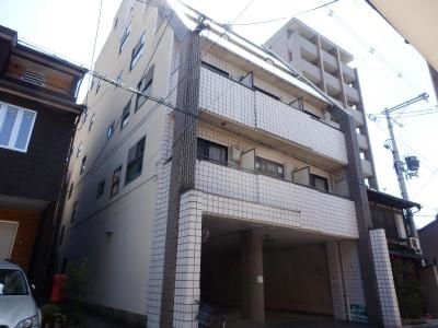 ヌヴェールハイツの外観