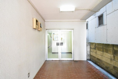 【エントランス】 | リバーハイツ長者町 | エントランス部分です。