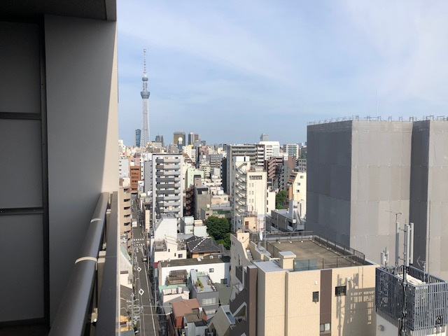 プライマル上野・稲荷町のバルコニー