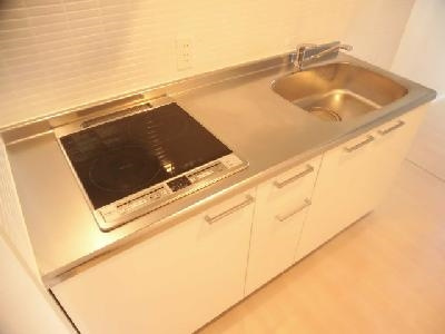 モノコモドウエストのキッチン|２口ＩＨキッチン