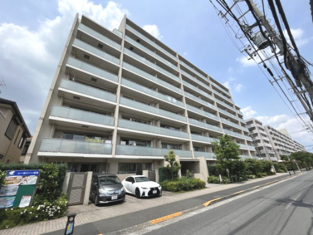 【外観】平成26年2月築　長谷工施工のマンションです。　 