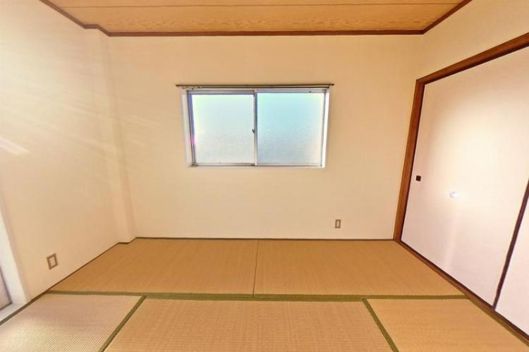 リバープール新田の和室
