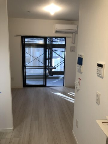 【洋室】 | LANDIC　O2227 | 使い勝手のいい洋室です