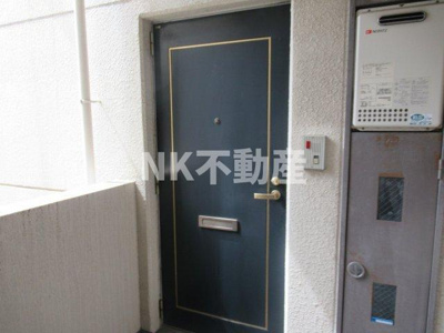 【玄関】 | ツカサロイヤルハイツ瓢箪山（瓢箪山賃貸） | 毎日通る玄関はこちらです