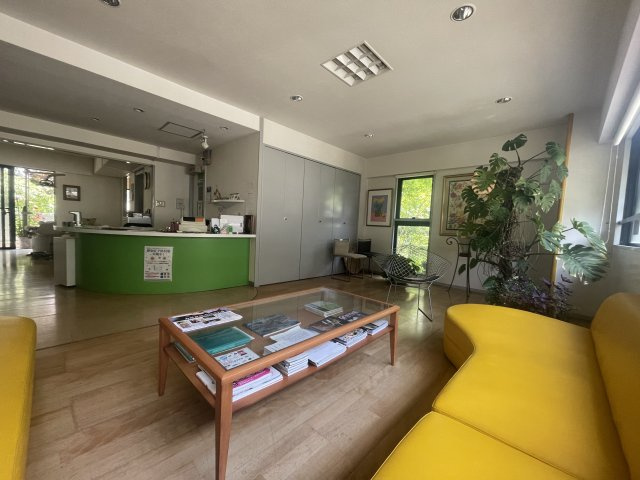 アイビーコート88の内装|アイビーコート88(1階店舗)　待合室