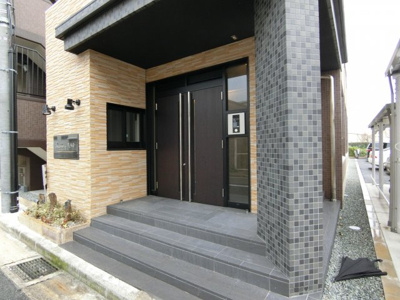 【エントランス】 | ハックベリー茨木南