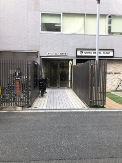 【エントランス】