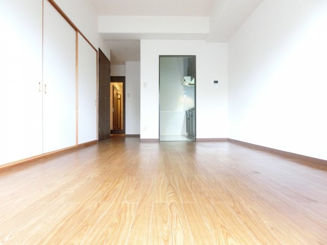 サンパレス21泉北の居間・リビング|同マンション別部屋写真