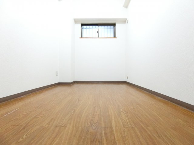 サンパレス21泉北の寝室|同マンション別部屋写真