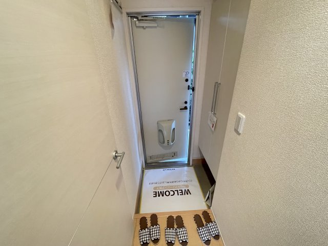 シェル・ドゥの玄関