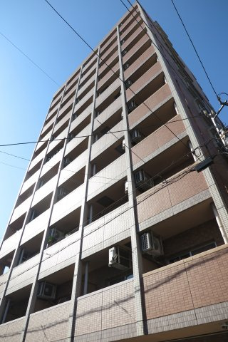 SWISS難波南の外観