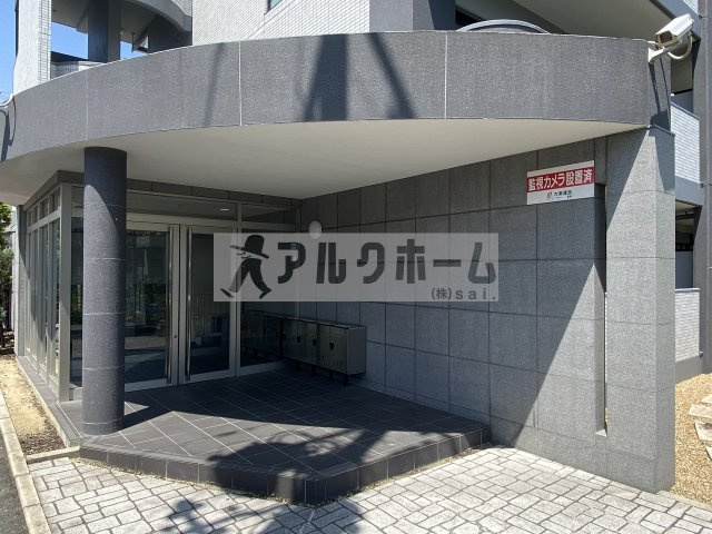 ブリージーウェイのエントランス