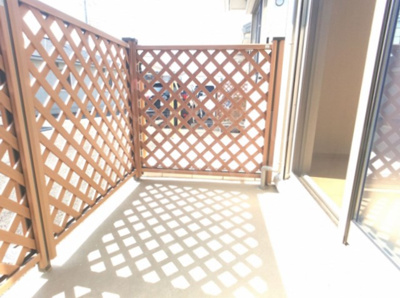 【バルコニー】 | 中里戸建て　３
