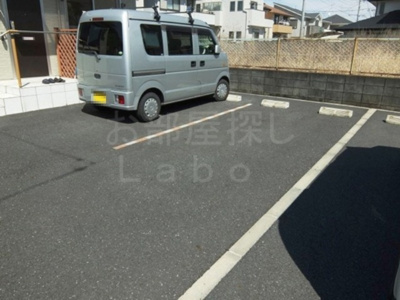 【駐車場】 | 中里戸建て　３
