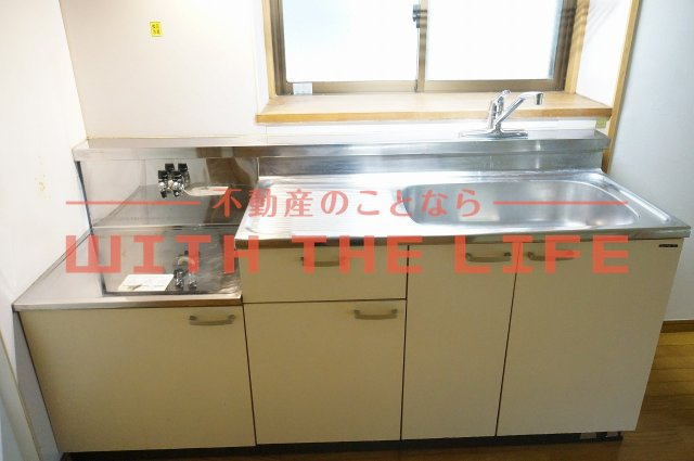 メゾン小林【キャッシュバック対象物件】のキッチン|お料理しやすいキッチンです