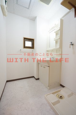 メゾン小林【キャッシュバック対象物件】の洗面所|スペースが確保できる洗面所です