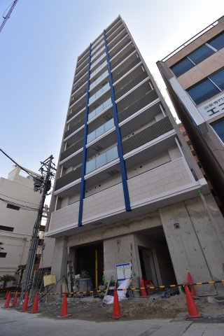 LIVIAZ　NAMBA　SOL